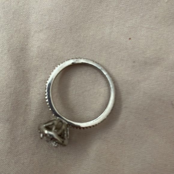 Stackable ring.3 silver rings w cubic zirconia canbe worn together or separate. - Picture 6 of 6